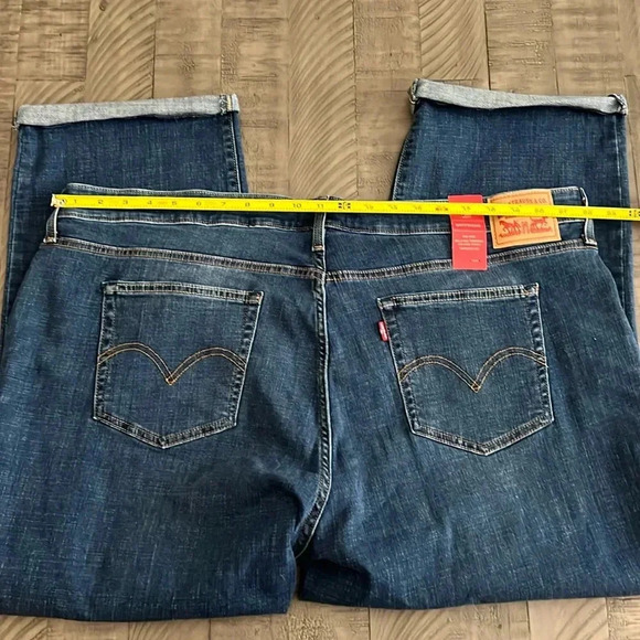 Levi’s Women’s Mid Rise Relaxed Tapered Leg Boyfriend Denim Jeans - Size 24W New - Picture 8 of 12